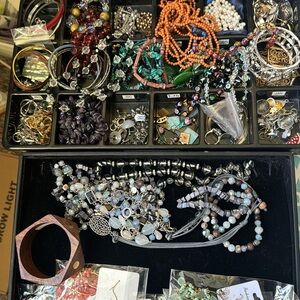 LIKE!!! POP UP SALE! UNLISTED! VINTAGE